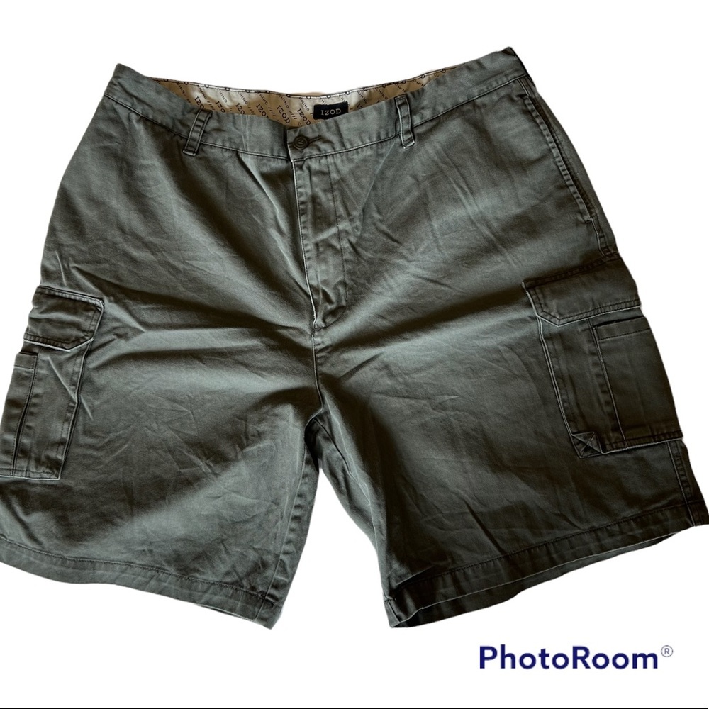 Izod men's cargo short dark grey waist‎ 42"